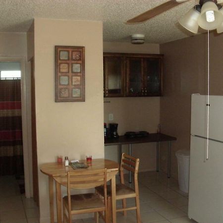 Newly Furnished Large, Clean, Quiet Private Unit Apartment Fort Lauderdale Ngoại thất bức ảnh